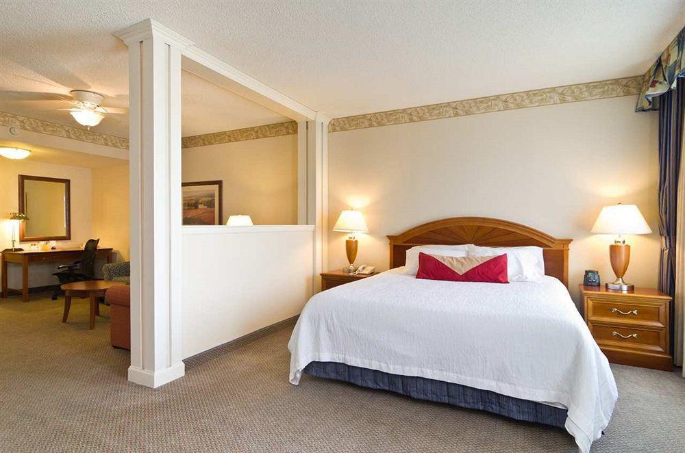 Hilton Garden Inn Wooster Eksteriør bilde