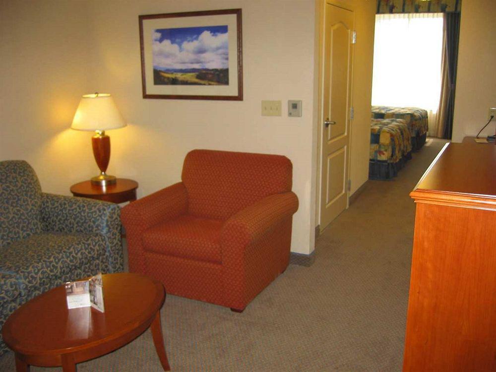 Hilton Garden Inn Wooster Rom bilde