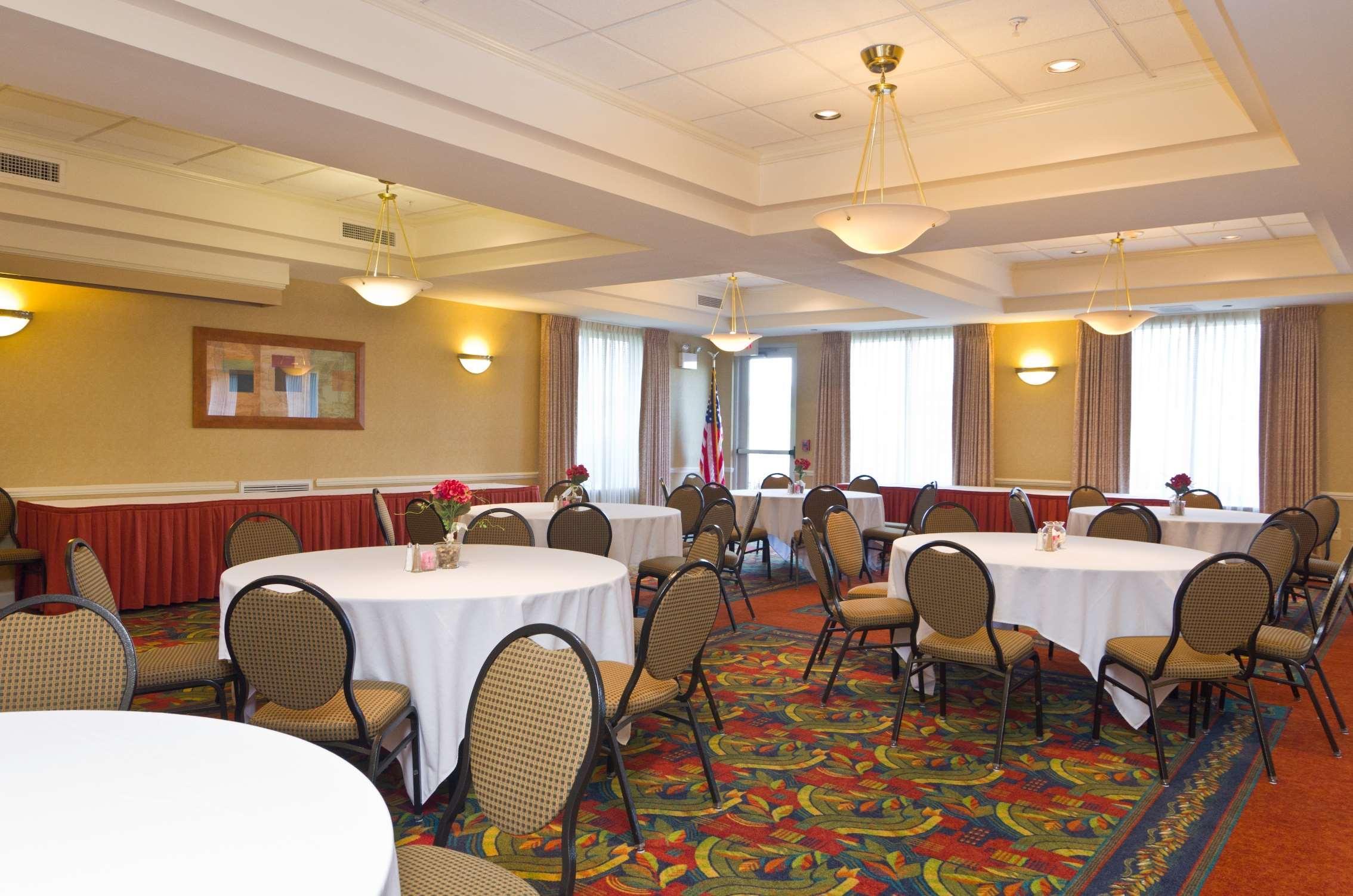 Hilton Garden Inn Wooster Eksteriør bilde