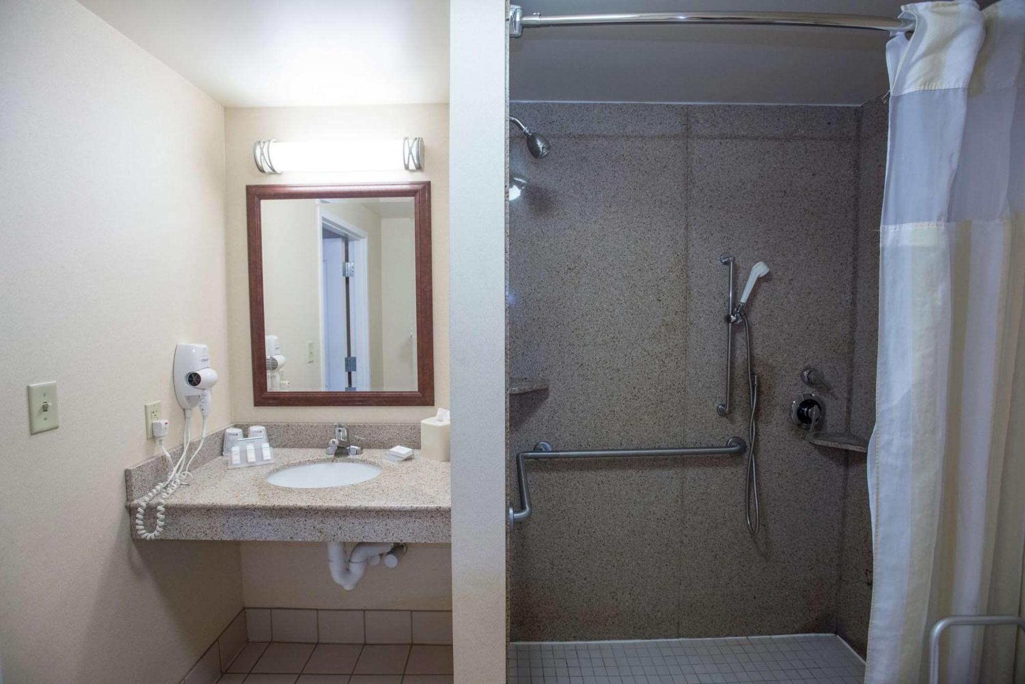 Hilton Garden Inn Wooster Eksteriør bilde