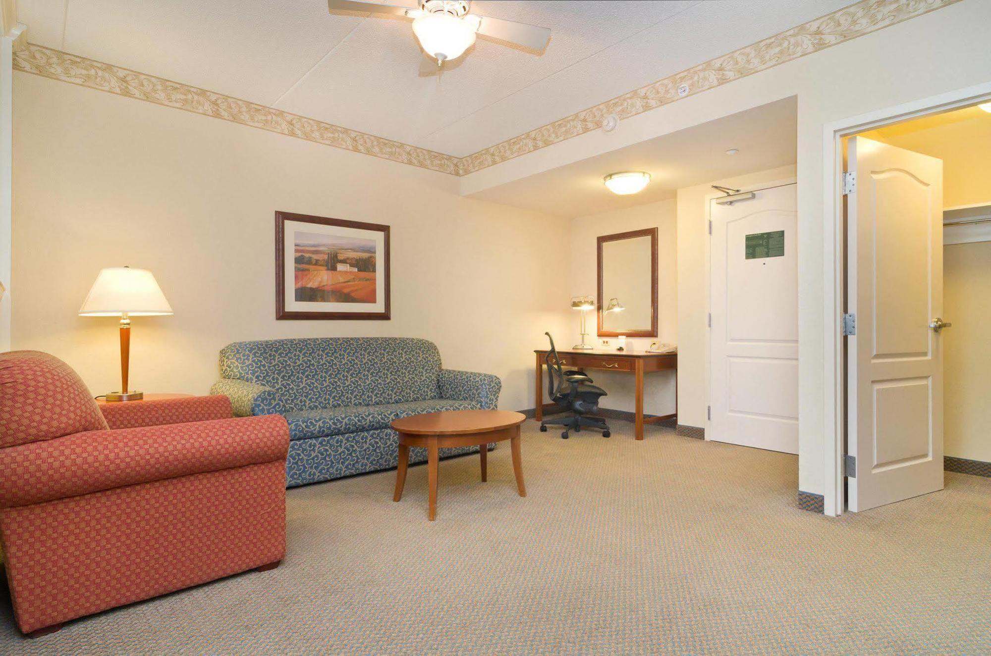 Hilton Garden Inn Wooster Eksteriør bilde